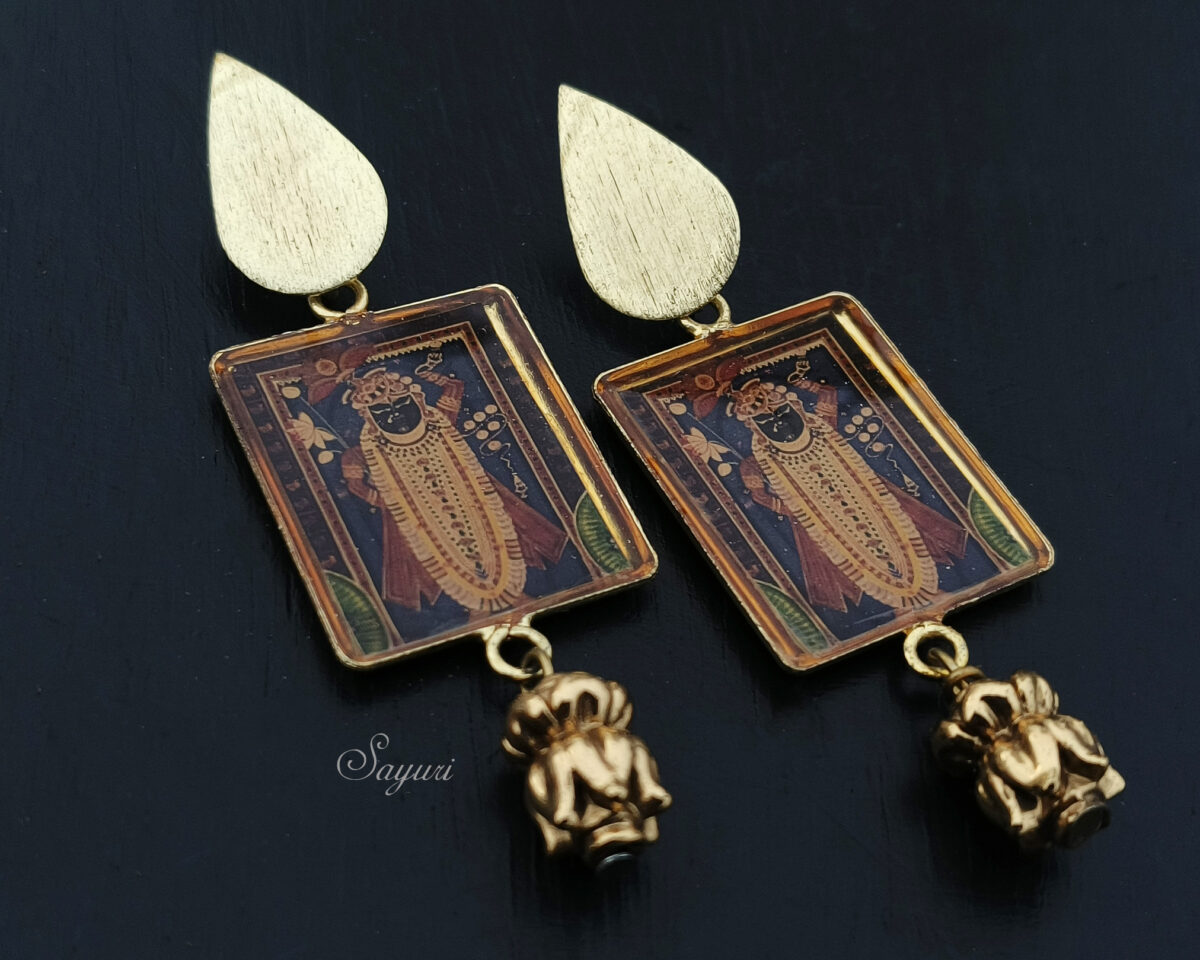 珠宝中的神圣照片-Saiuri