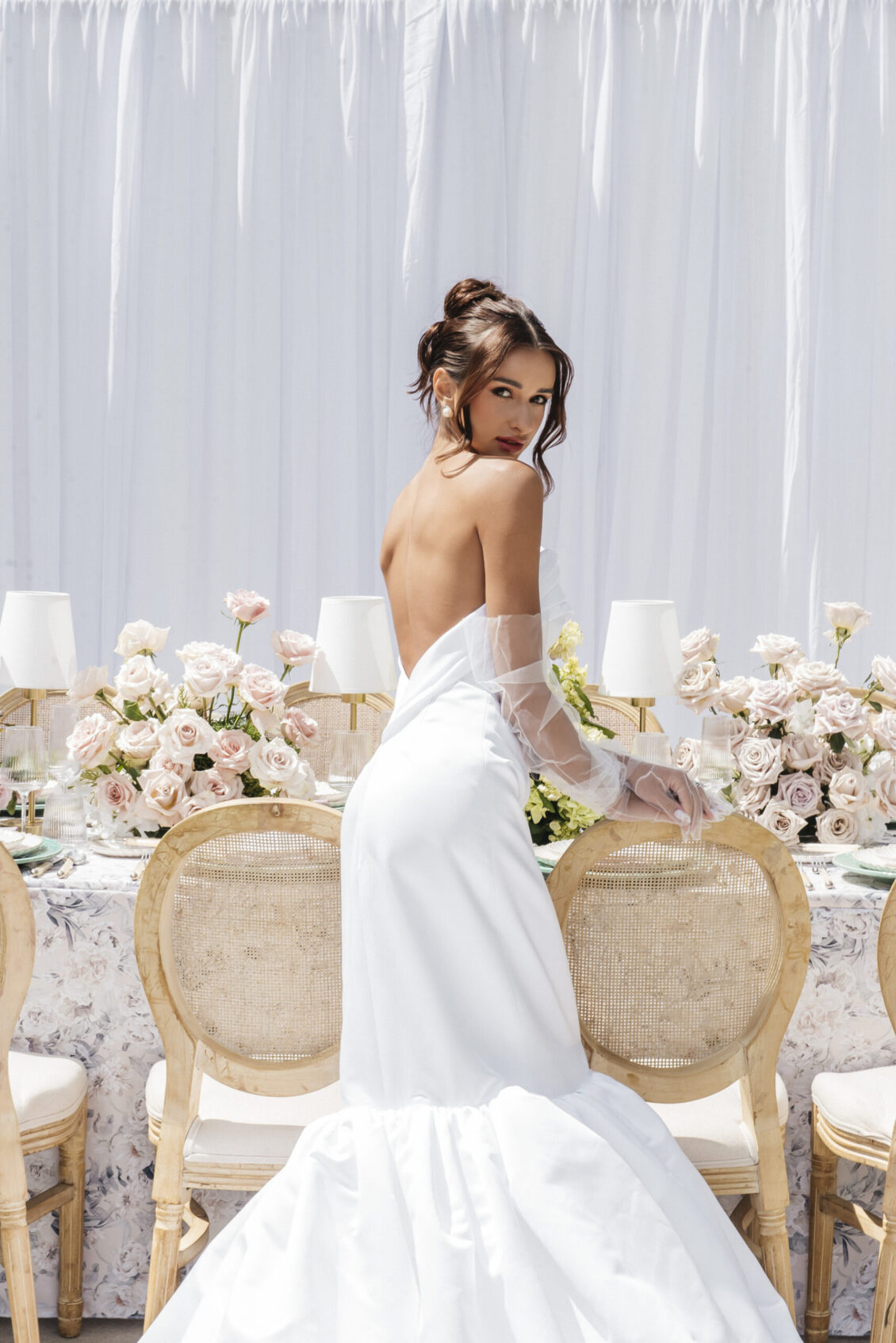 浪漫的花园婚礼与社论优雅〜Wedluxe Media