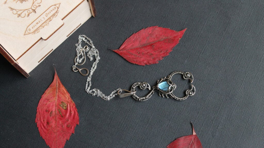 The Hottest Autumn Jewellery Trends of 2025