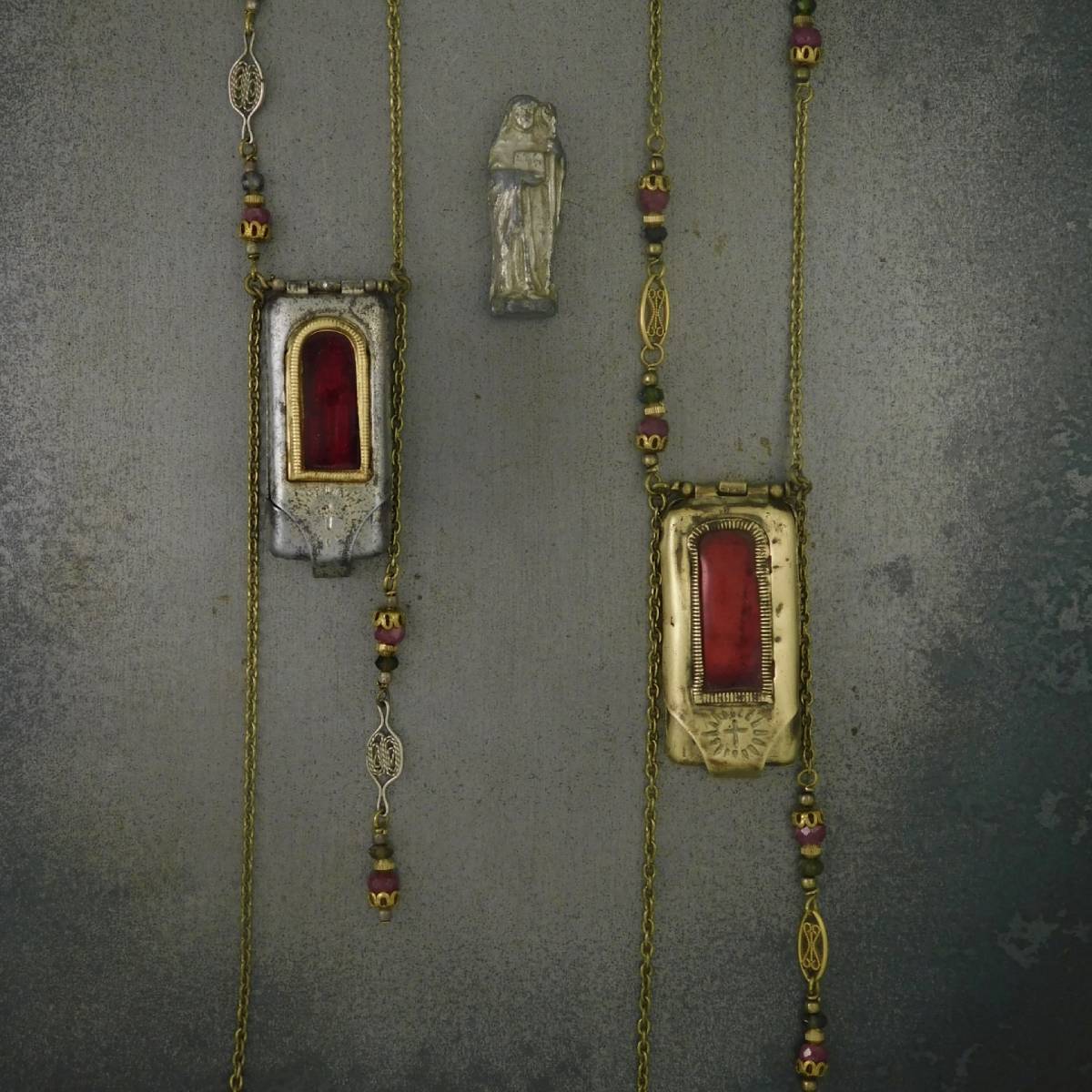 22.tabito jewelry pair necklaces brass (1)