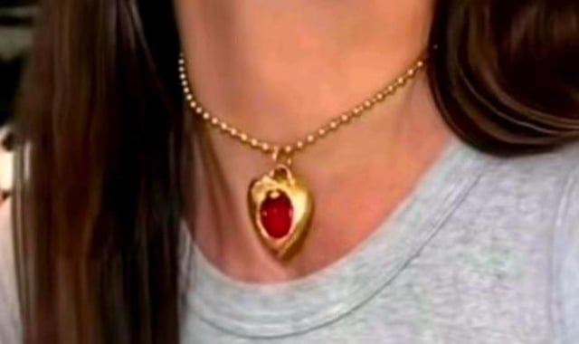 有人知道这条项链是什么吗？