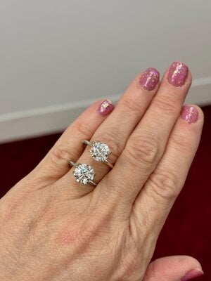 2.23CT E VVS2_2.06CT D VVS2_2.JPEG