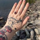 我刚刚订婚，被告知要在这里发布我的戒指！