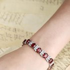 实验室红宝石手镯