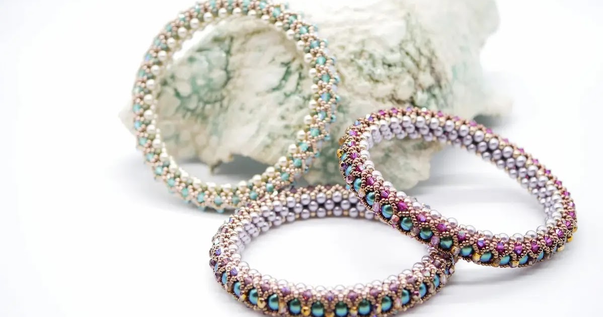 在教育计划中的甜珠课程如何在一个印度城市 /装饰珠宝中每天制作数百万玻璃手镯