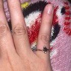 我们如何看待这枚戒指？