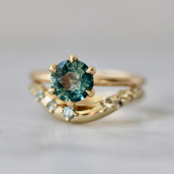 蒙大拿州的蓝宝石是否足够持续到订婚戒指？ （简短答案：是）