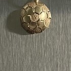 有人可以确定这是否是迈克尔·安东尼（Michael Anthony）的合法作品吗？