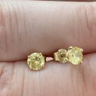 车库拍卖 2 美元