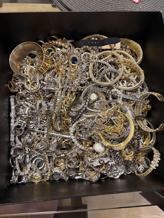 朱迪思·瑞普卡，危机