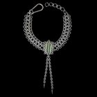 这块石头像假领带一样厚，恳求转变成一些时髦的东西，所以我听了