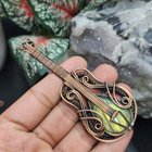 铜线缠绕拉长石吉他吊坠