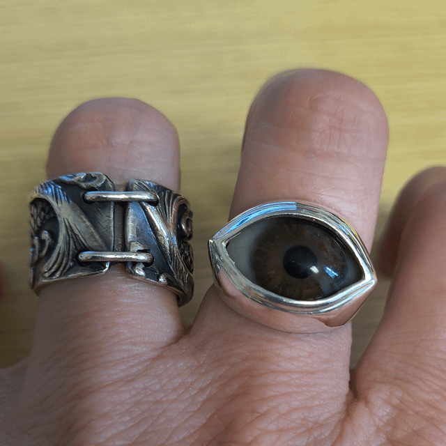 我调整了我用过的戒指的尺寸，把它做得特别小，所以我对它进行了修改，并且真的很喜欢它。