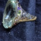 帮助识别所用的品牌和宝石