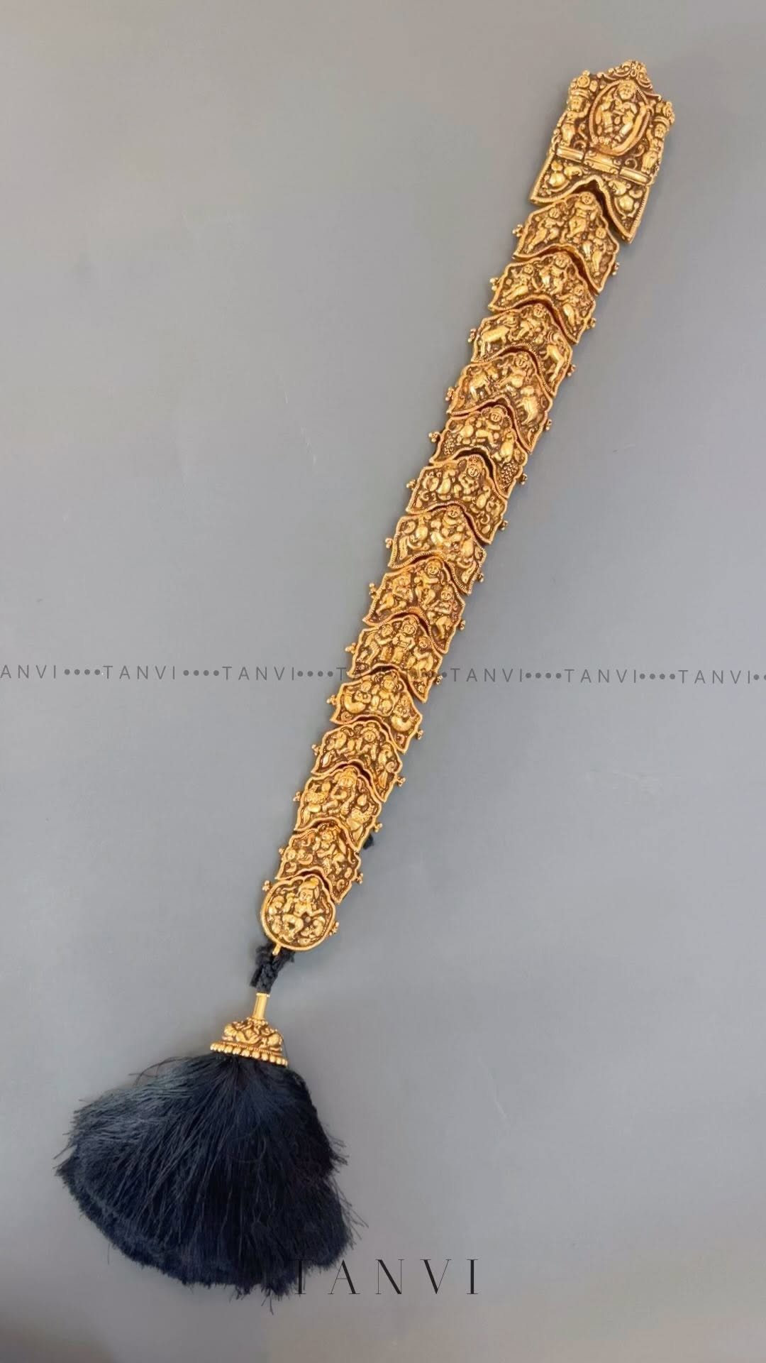 Handcrafted Nakshi Bridal Jada Kunjam From