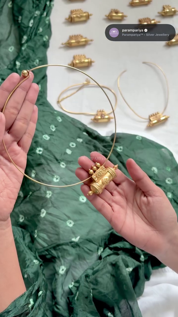 “Parampariya”设计的 Tabeez 挂坠盒设计项链 • 南印度珠宝