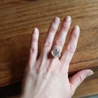 我对我的新赫基默钻石银戒指非常满意！