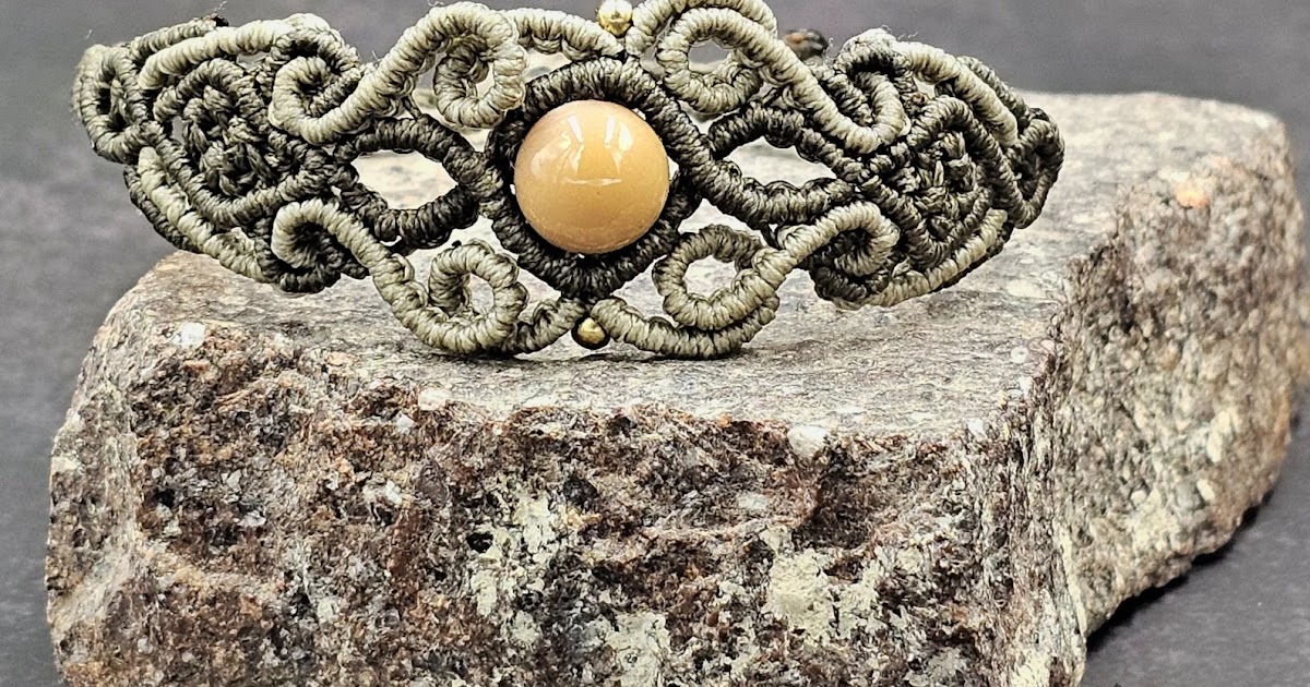 来自 NostalgieArt / Jewel Decoration 的美丽流苏珠宝教程和用品