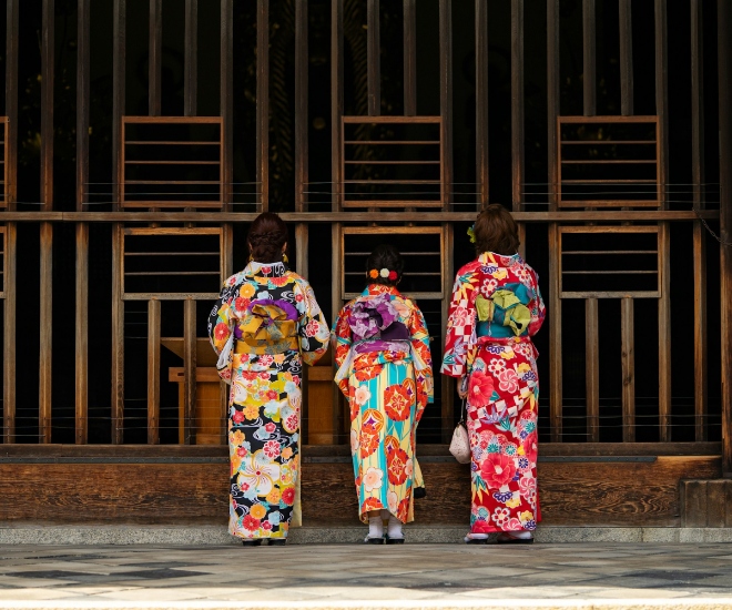 搭配和服夹克彰显个性风格