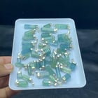 电气石、萤石、海蓝宝石和紫水晶吊坠。对这些模型有什么想法吗？