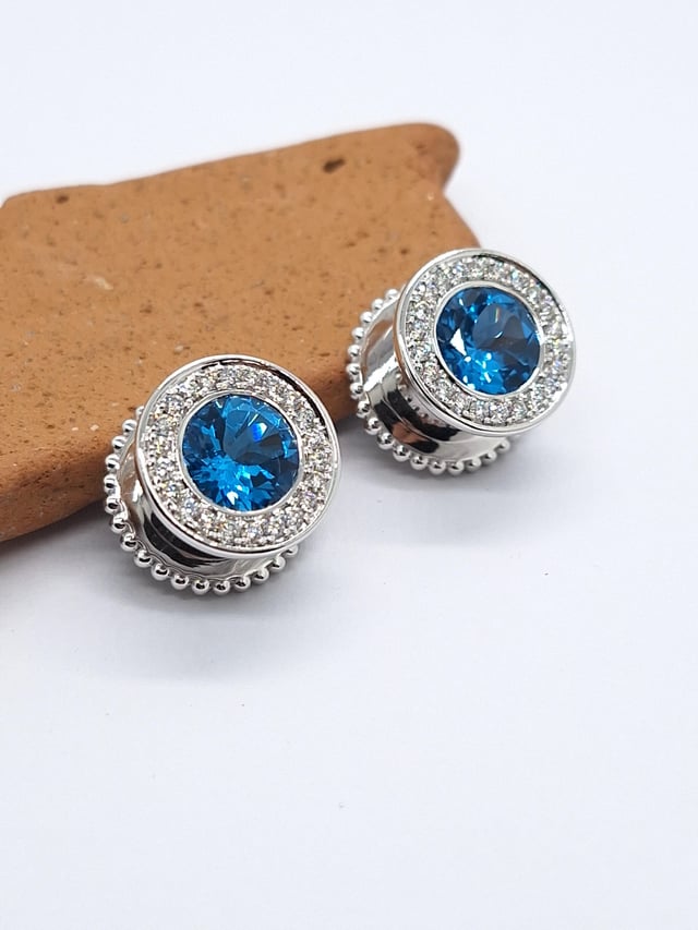 “想要尝试更干净的外观来拉长耳朵 - 有想法吗？”