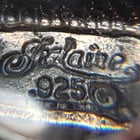 对于这位创作者的名字感到困惑，你有什么想法吗？