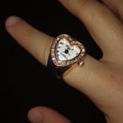 如何拉伸可调节表圈？