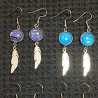 我用油漆皮革制作的耳环