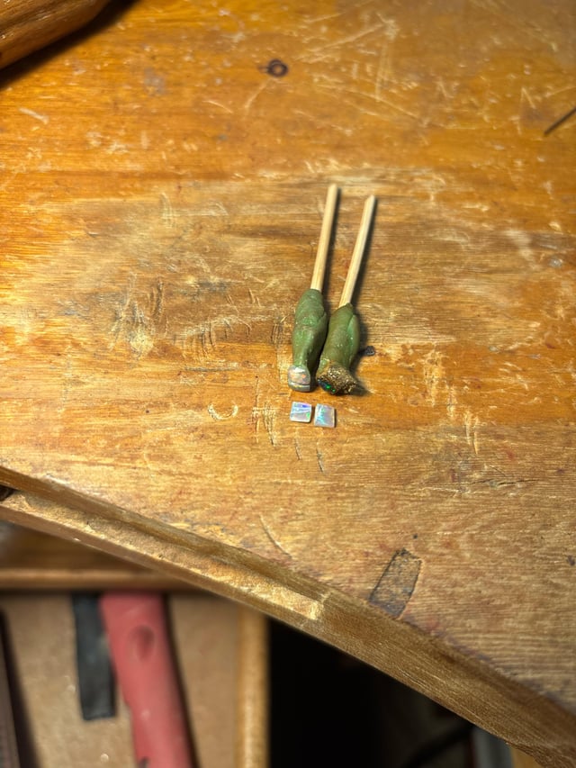 天然蛋白石戒指 - 关于镶嵌和风格的建议