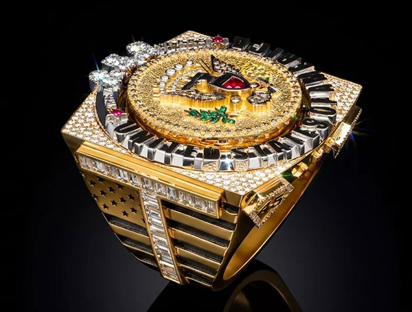 安特卫普世界钻石中心赠送 Blingy 戒指以纪念美国成立 250 周年
