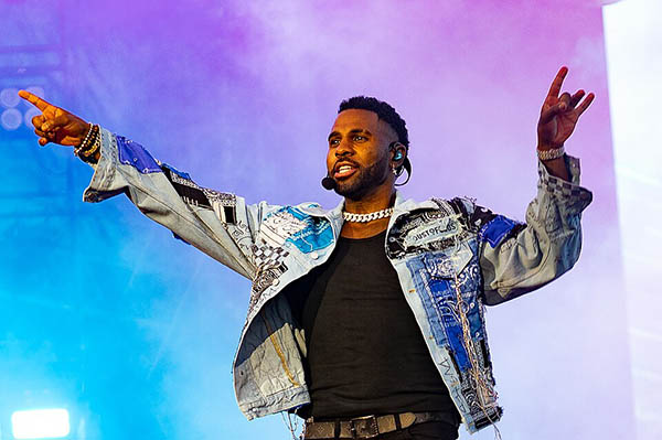 音乐星期五：杰森·德鲁洛 (Jason Derulo) 的 2019 年歌曲再现了标志性的钻石口号