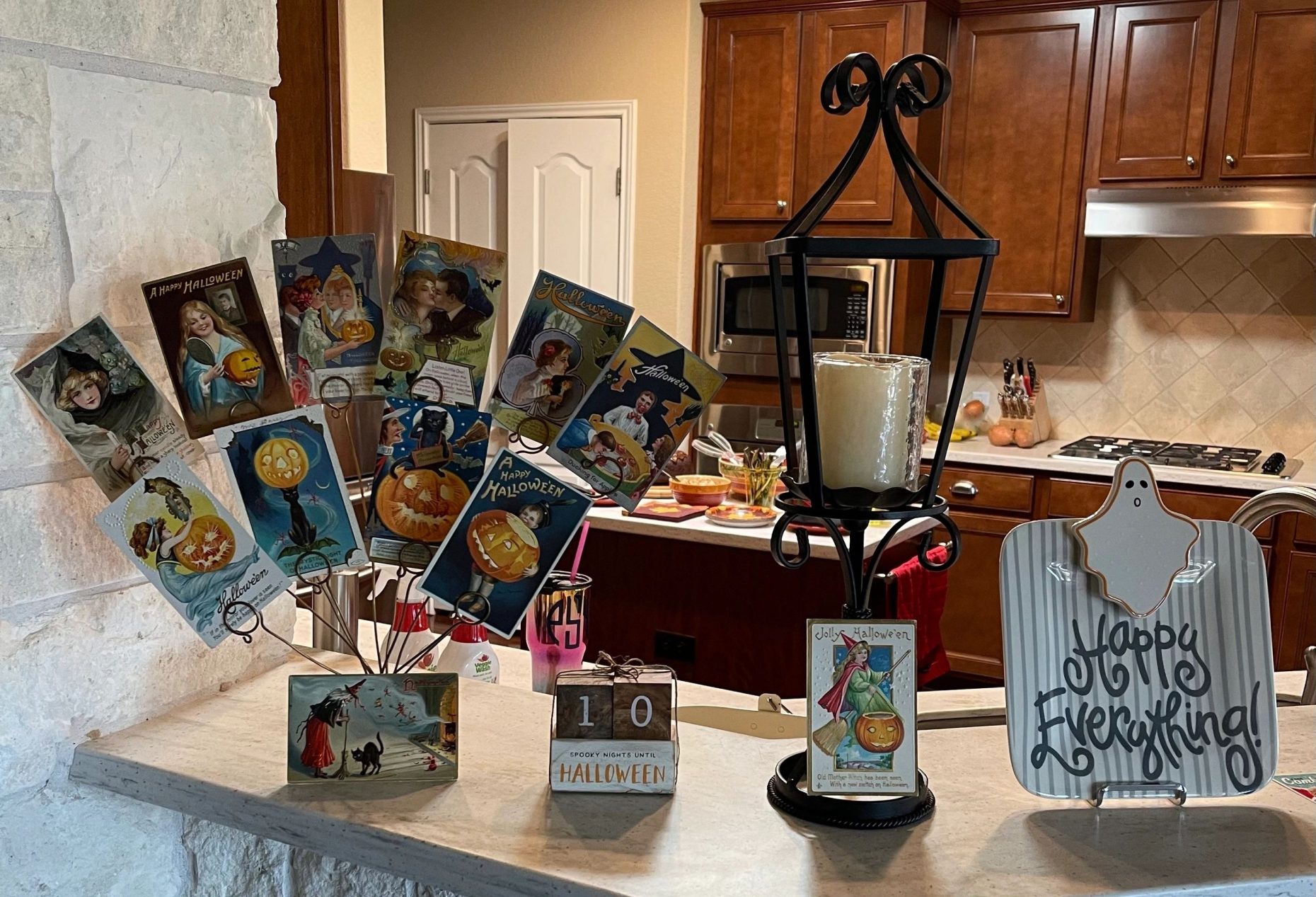 万圣节装饰：新旧融合