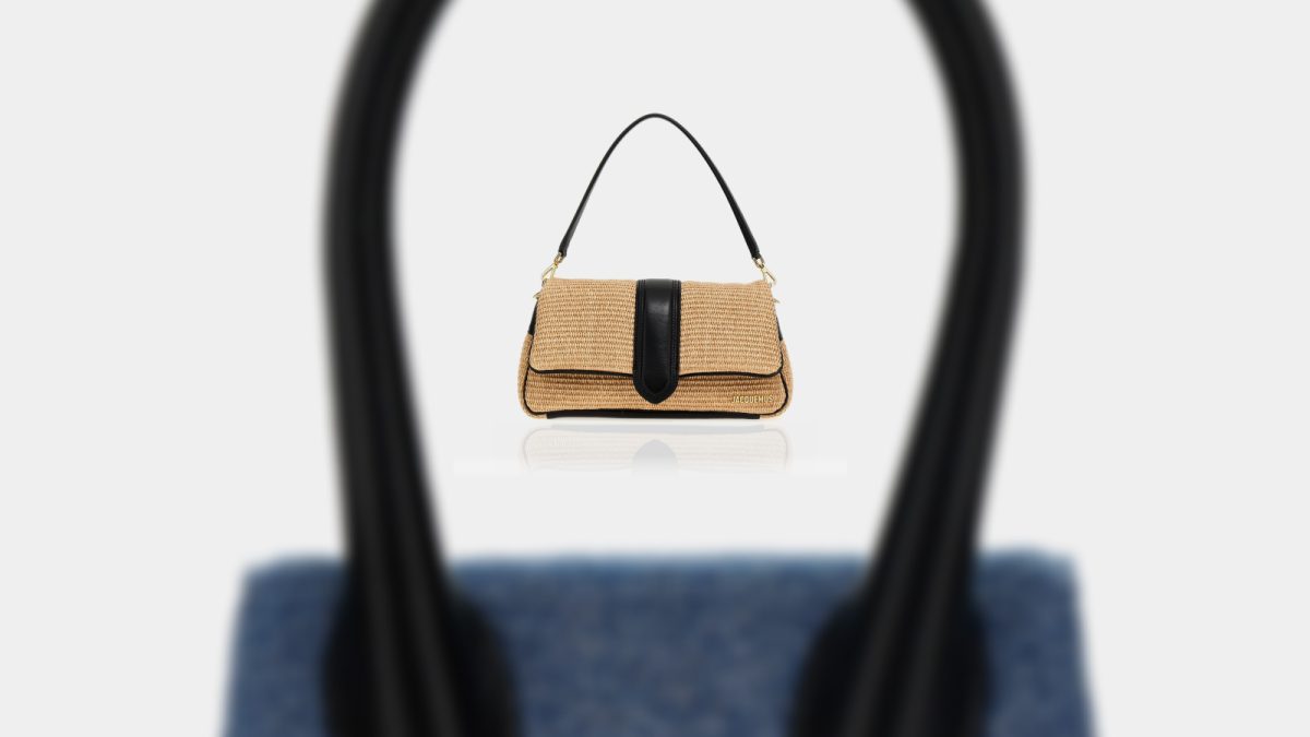 2024 年我们最喜欢的 Jacquemus 包袋——Le Tourni plus 牛仔布和拉菲草