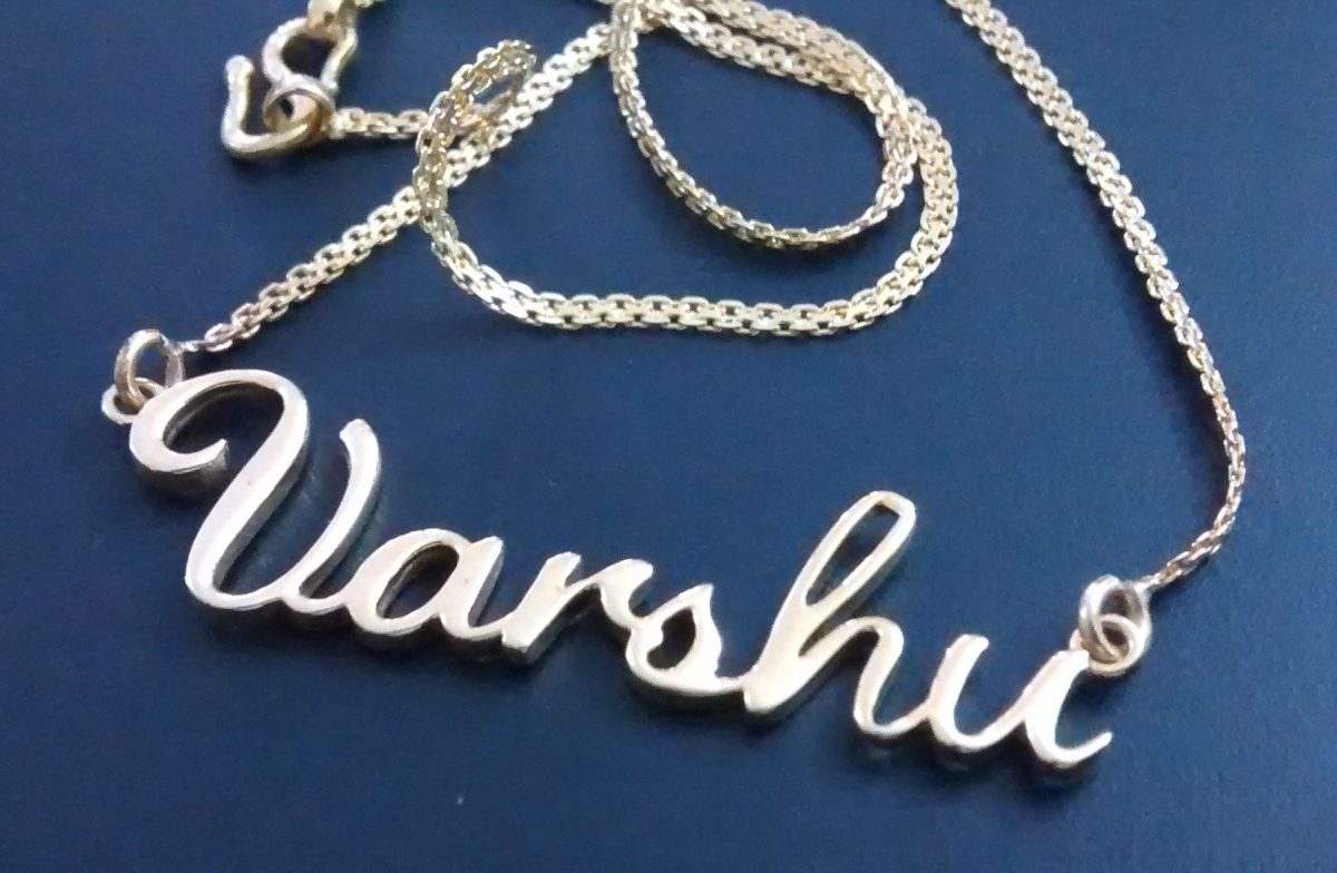 对 Varshi Varshu 名字项链的评论