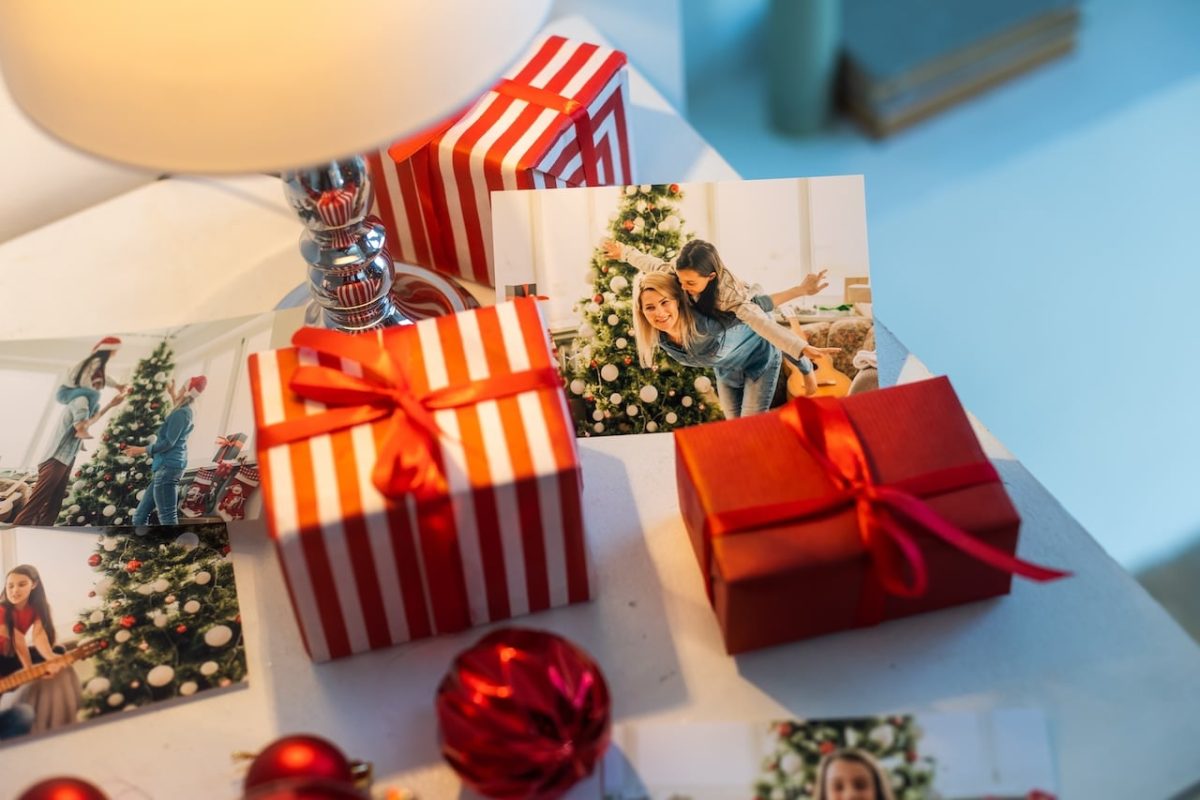 今年冬天赠送的 10 件贴心礼物 – 订婚戒指、耳环、手表 – 佐治亚州亚特兰大 Jewelry