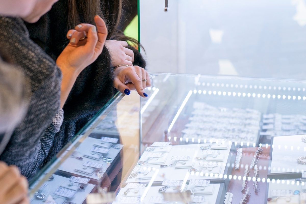 不要被骗：亚特兰大信誉良好的珠宝买家指南 - 订婚戒指、耳环、手表 - 亚特兰大，佐治亚州珠宝