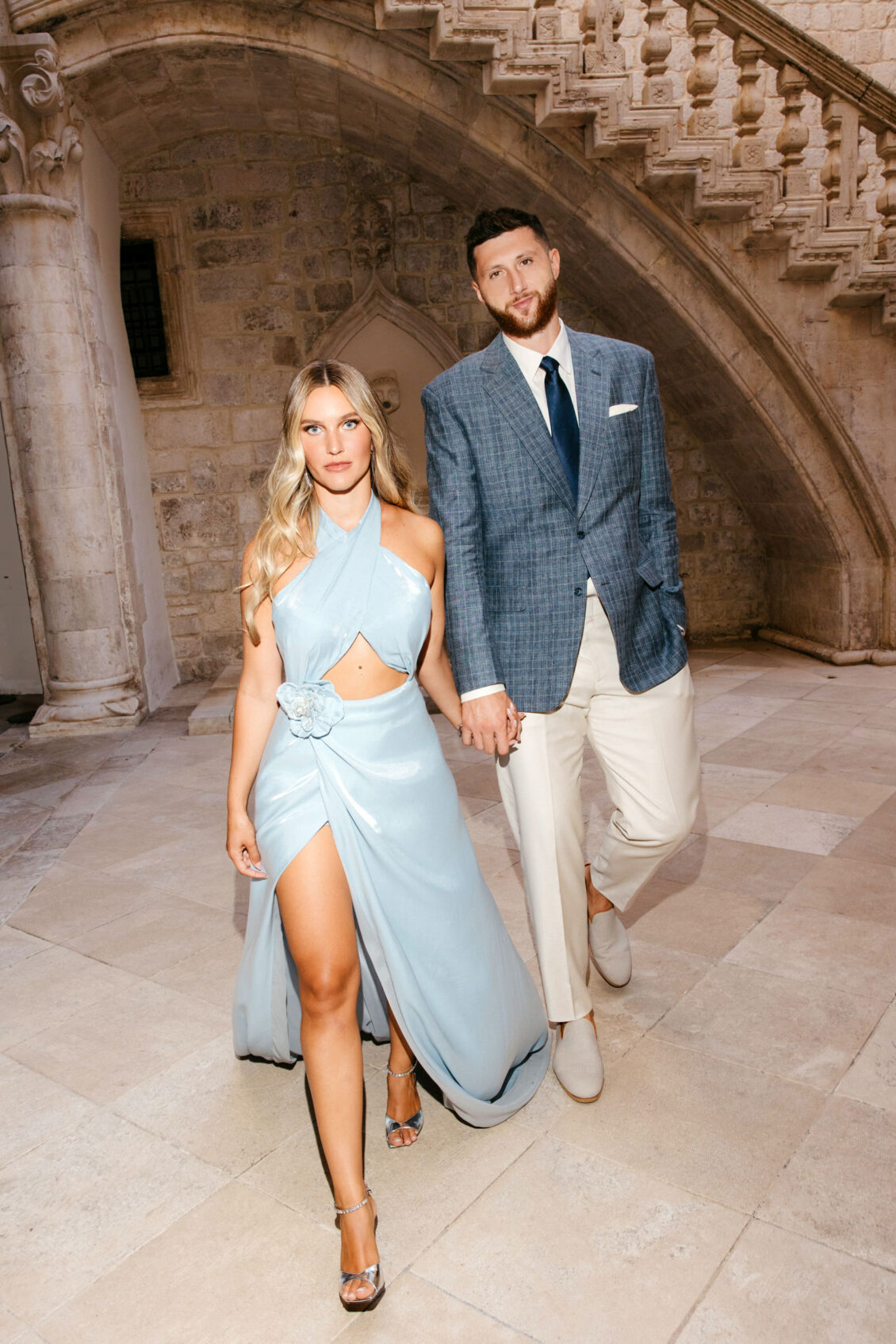 NBA 球星优素福·努尔基奇在克罗地亚举行色彩缤纷的堡垒婚礼 ~ WedLuxe Media