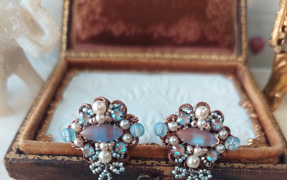 背面蓝宝石耳环