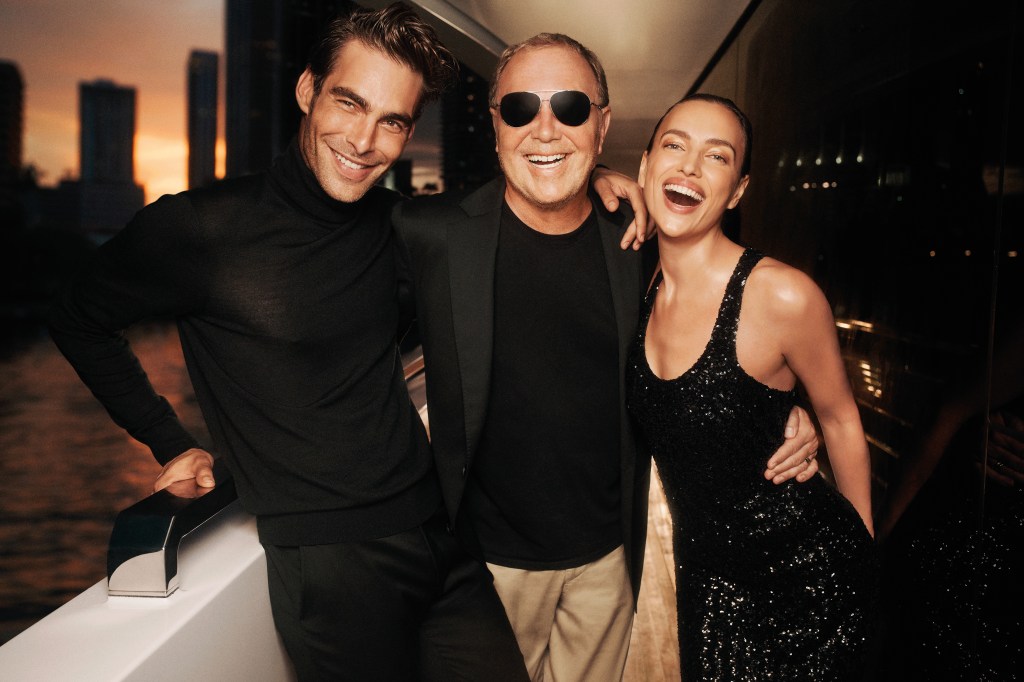 抢先了解 Michael Kors 的新香水，包括首款男士香水