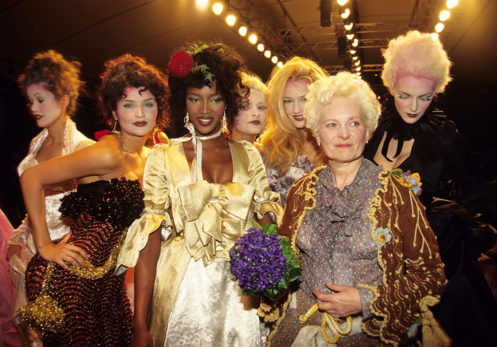 Vivienne Westwood 狂野衣橱登陆伦敦佳士得