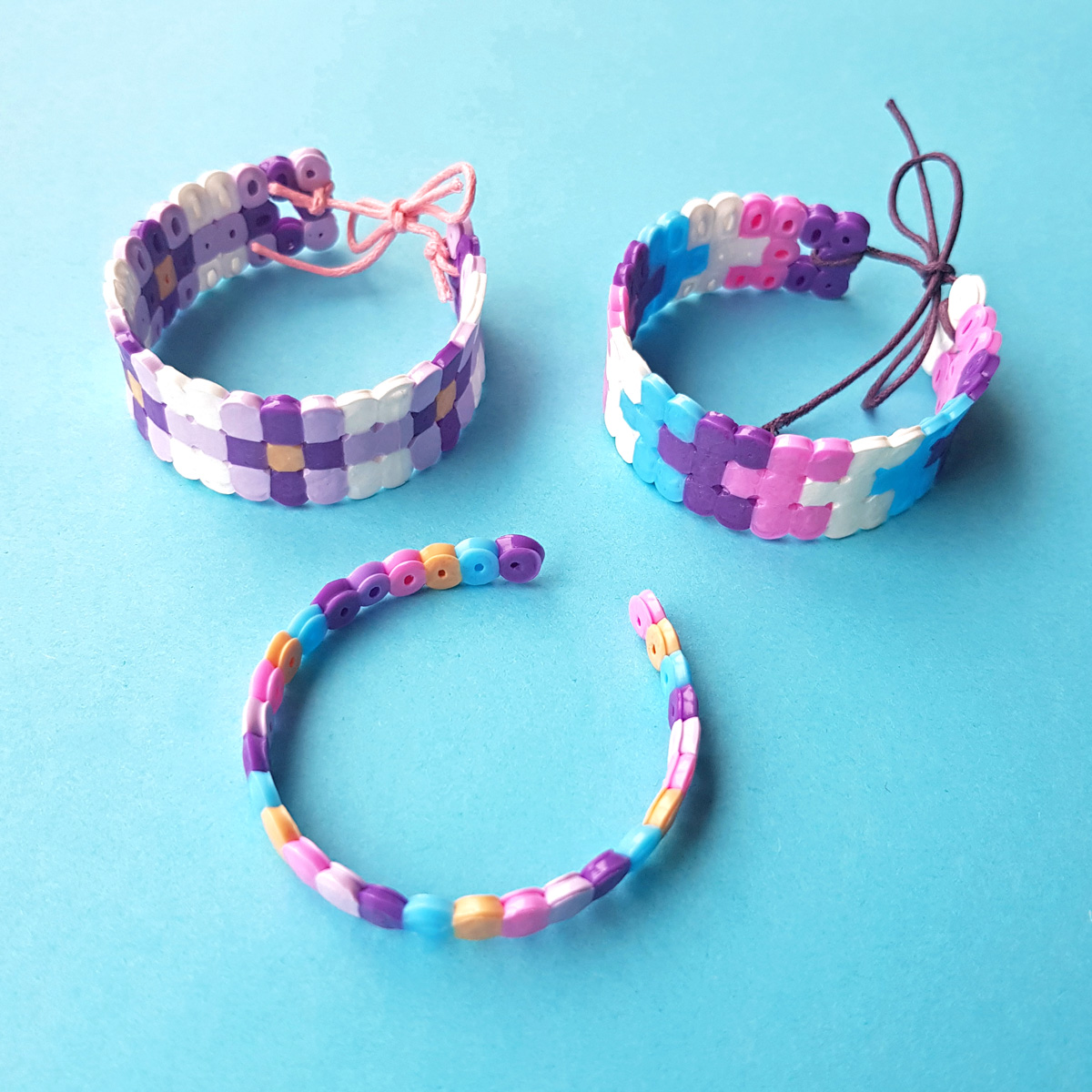 Perler 珠手链 *妈妈和工匠