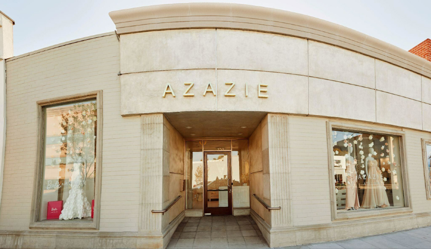 Wedding E-tailer Opens First Physical Locale