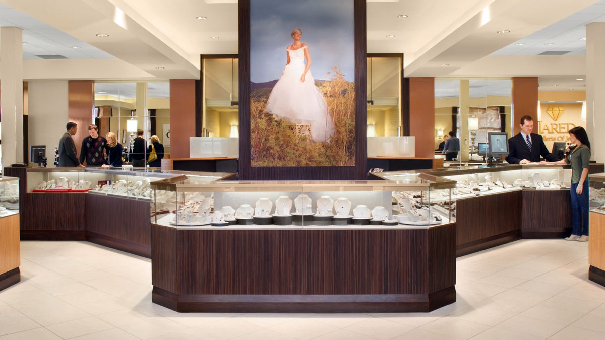 Signet Jewelers 克服了第一季度销售下滑的局面，对重新夺回市场份额的前景持乐观态度