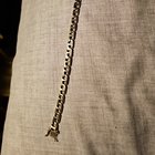 帮忙鉴定一下这款手链。