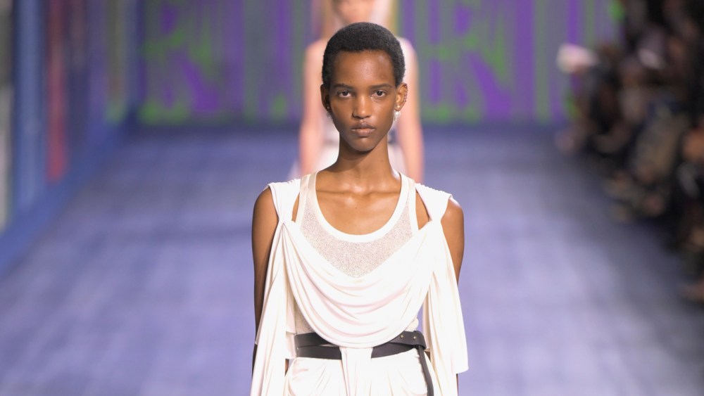Dior 2024 秋季高级定制时装秀、时装秀和系列回顾：争夺金牌