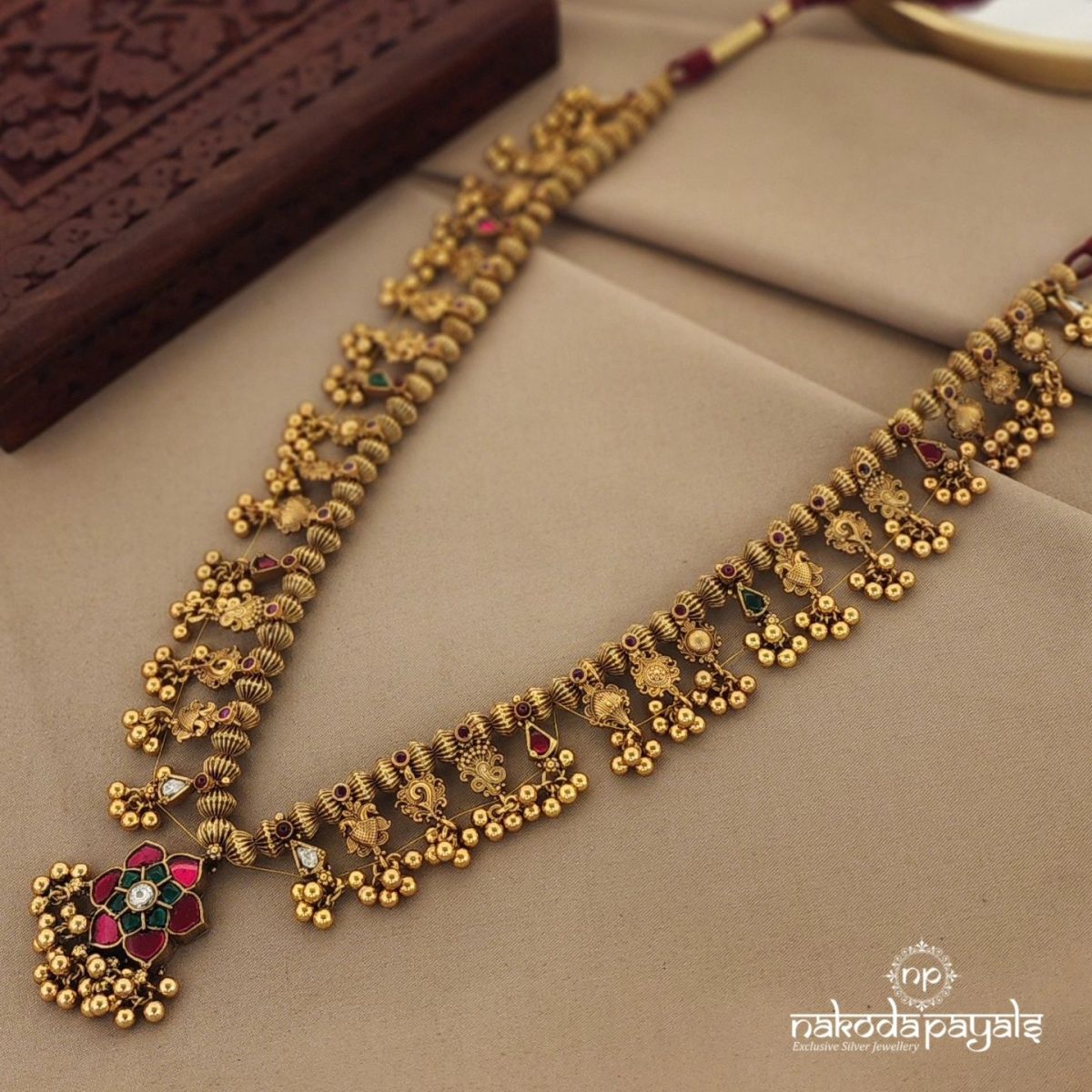 Jadau Kundan Pendant with Green Bead Haram From 'Jewels Emporia'