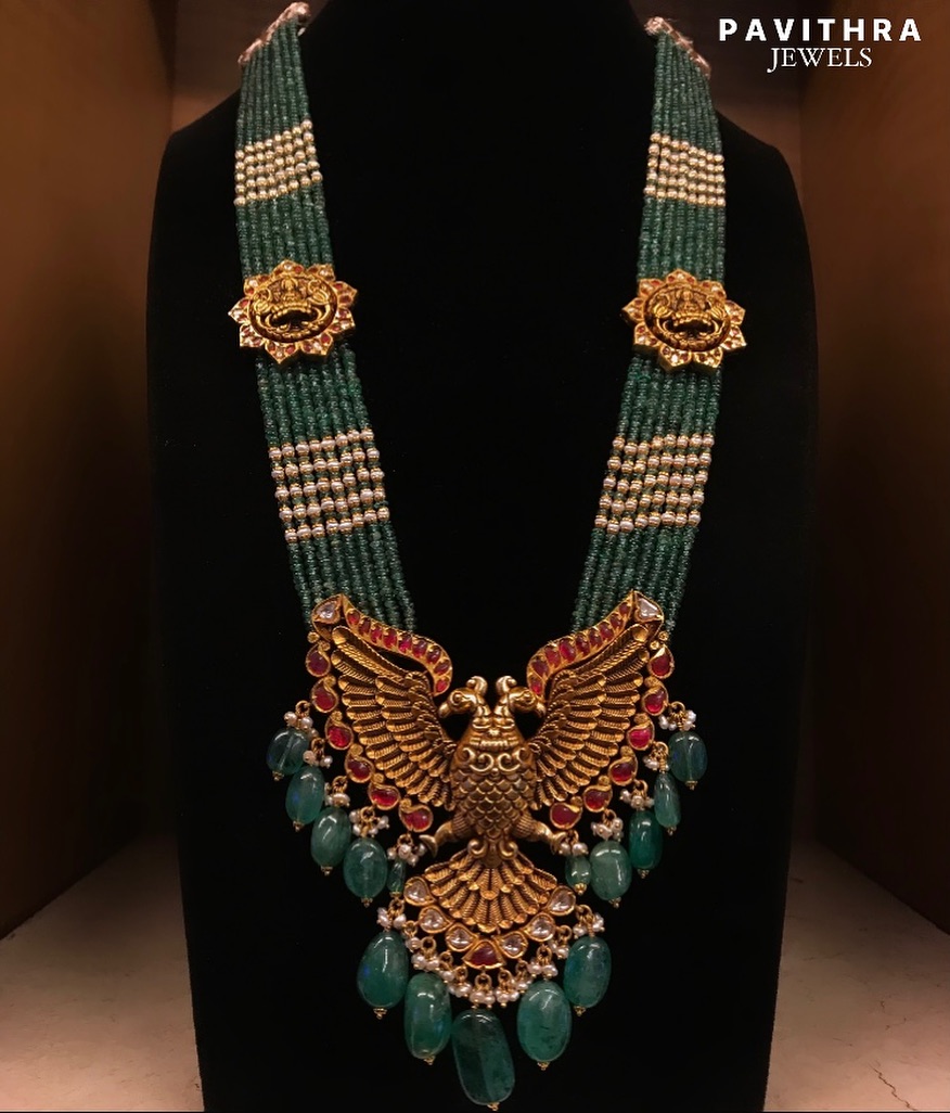 Diamond Necklace Sets From 'Mangatrai Jewels'