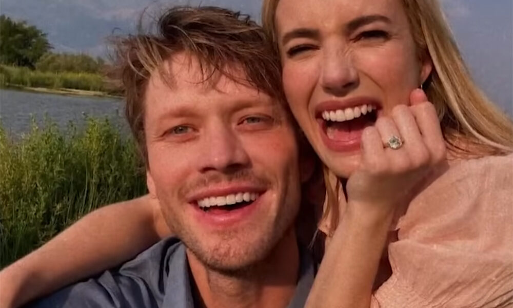 艾玛·罗伯茨 (Emma Roberts) 价值 180,000 美元的订婚戒指采用现代设计，镶有古董钻石