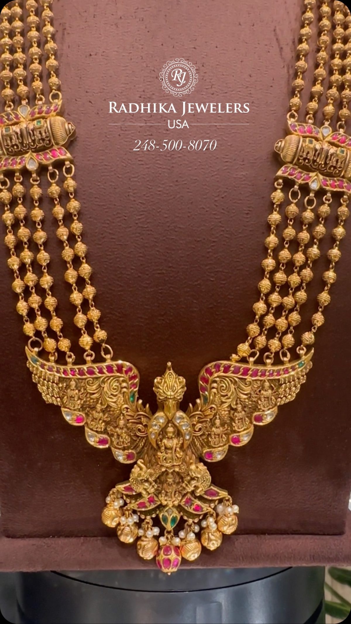 Radhika Jewelers 的 Lakshmi 多层串珠长项链 • 南印度珠宝