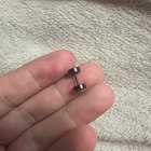 这耳环要怎么戴？？？ 我后退不了？？？